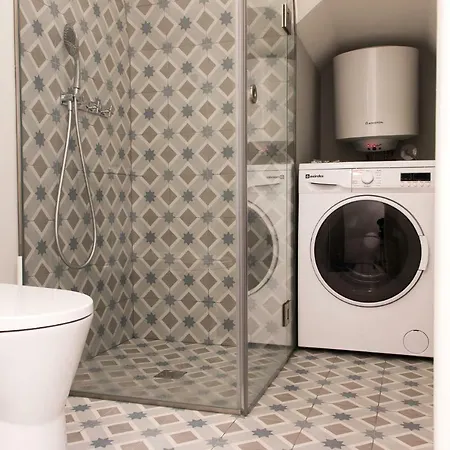 Small Studio With A/c In Historical Renovated Building *