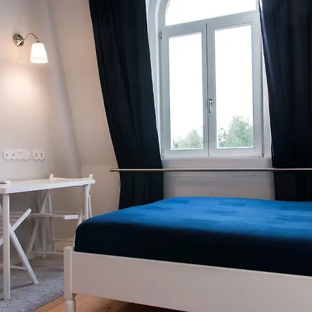 公寓 Small Studio With A/c In Historical Renovated Building