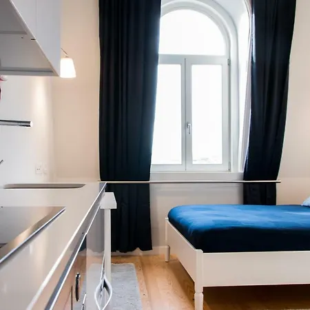 公寓 Small Studio With A/c In Historical Renovated Building